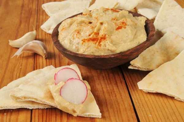 Hummus en pan de pita — Foto de Stock