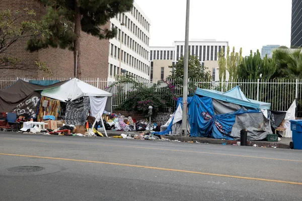 Los Angeles Usa September 2021 Homeless Encampment Piles Trash Office — Stock Photo, Image