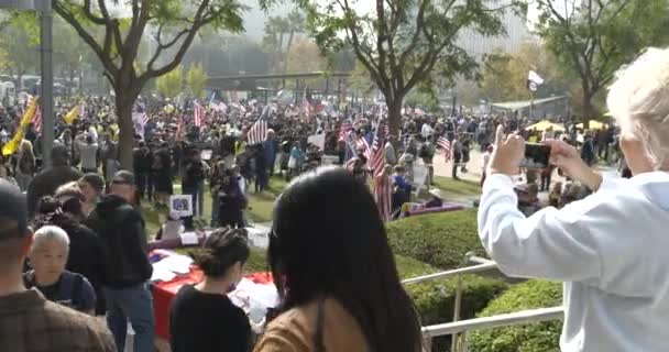 Los Angeles Usa Listopada 2021 Masywne Tłumy Grand Parku Protestują — Wideo stockowe