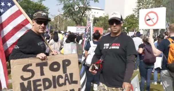 Los Angeles Usa November 2021 Demonstranten Mit Großem Stop Big — Stockvideo