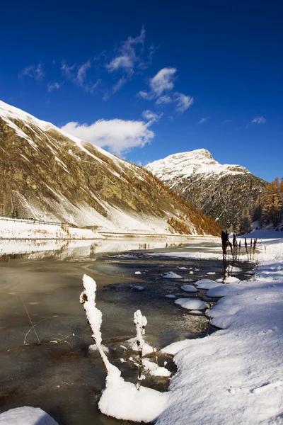 Zmrazené jezero — Stock fotografie