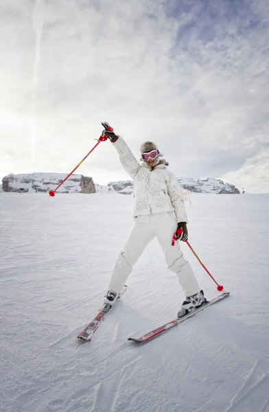 Chica en la nieve — Foto de Stock