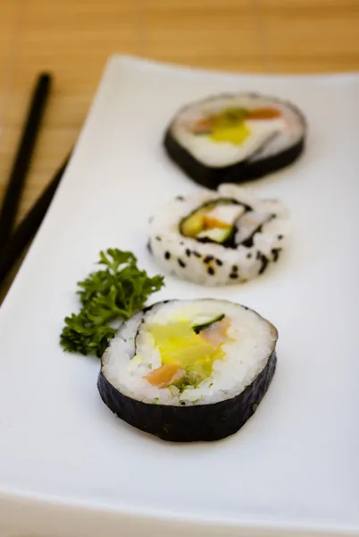 Sushi Teller — Stockfoto