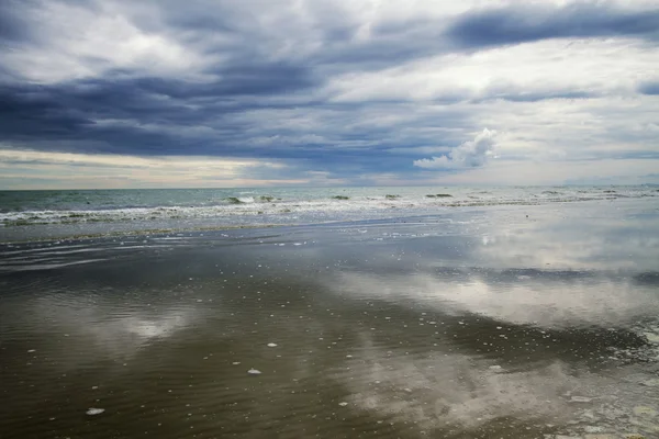 Na praia — Fotografia de Stock