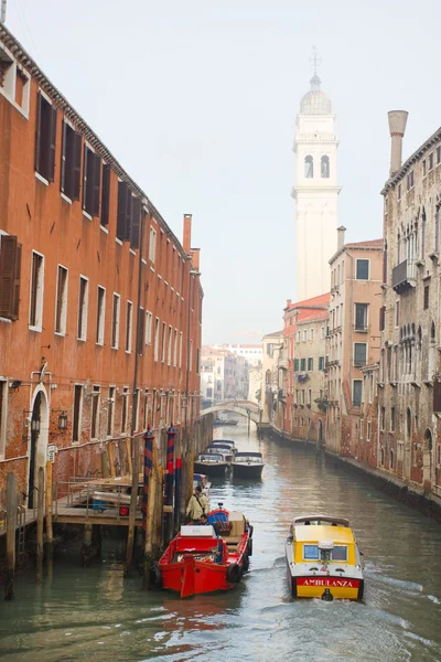 Brouillard à Venise, Italie — Photo