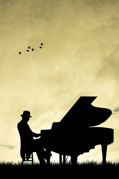 Pianista al atardecer — Foto de Stock