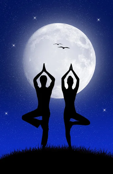 Yoga in the moonlight — Stock Photo, Image