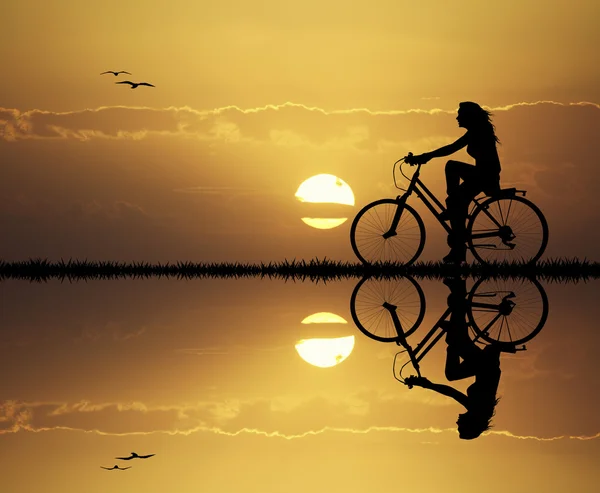 Flicka på cykel — Stockfoto