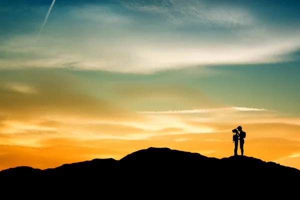 Girl Boy Trekking Mountains — Stock Photo, Image