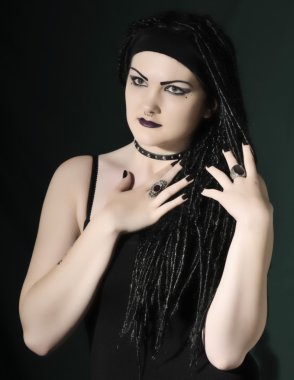 dişi dreadlocks ile