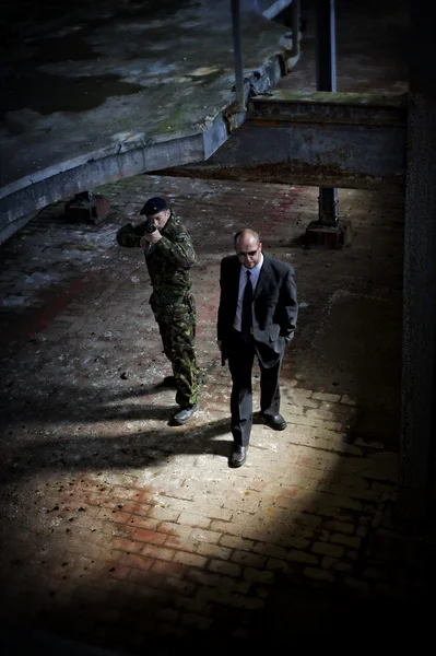 silahlı ve tehlikeli