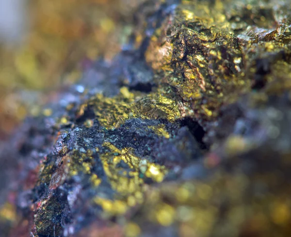 Nugget. Metales preciosos, cristales. Primer plano extremo — Foto de Stock