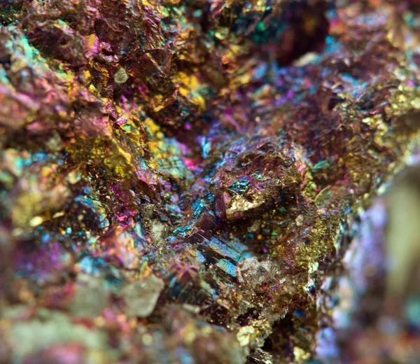 Crystal,nugget, gold, bronze, copper, iron. Macro. Extreme close — Stock Photo, Image