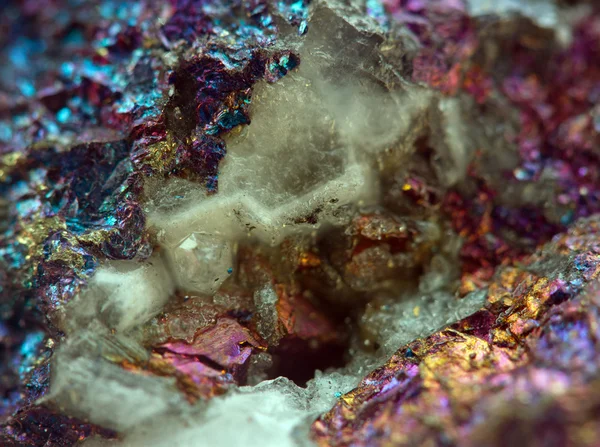 Crystal,nugget, gold, bronze, copper, iron. Macro. Extreme close — Stock Photo, Image