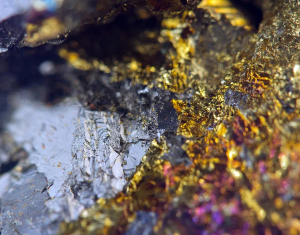 Crystal, nugget, goud, brons, koper, ijzer. macro. extreme sluiten — Stockfoto