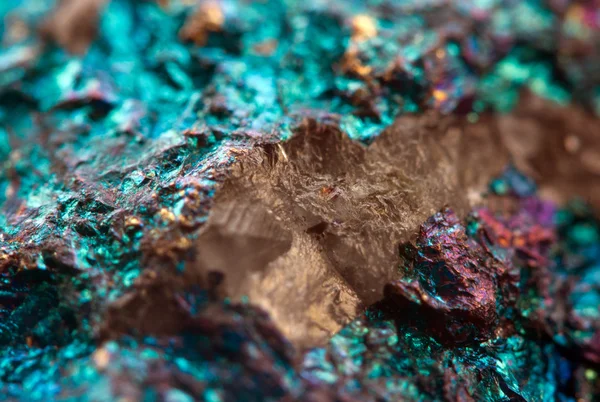 Abstracte fantastische achtergrond van een kristal in metalen kleur su — Stockfoto