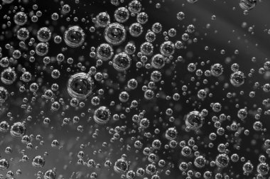 Sıvı hava kabarcıkları. siyah-beyaz arka plan.