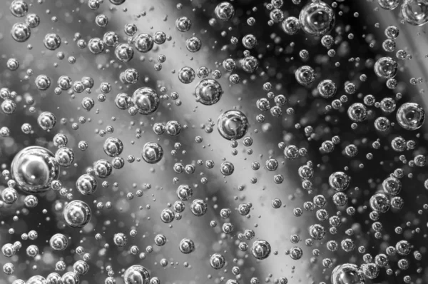 液体中の気泡 抽象的な黒と白の背景 あなたのビジネスの成功の設計のためのかなりユニークなマクロ写真マクロ — ストック写真