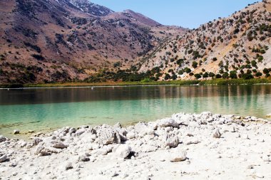 Girit'in sadece tatlı su Gölü, Gölü kournas