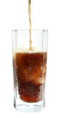 bir bardak buzlu Cola İçecek