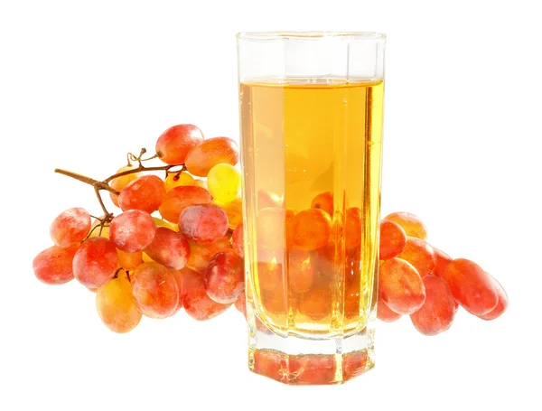 Виноград и стакан винограда . — стоковое фото