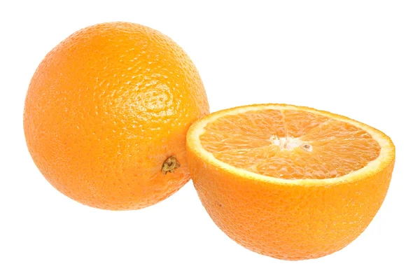 Нарізаний апельсин крупним планом ізольований — стокове фото