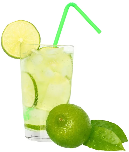Мохито коктейль с зеленой лаймом и питьевой соломой в хайбол г — стоковое фото