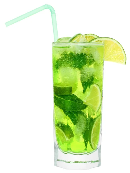 Cocktail mit Limette und Minze isoliert — Stockfoto