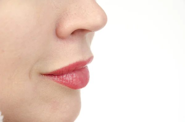 Mooie perfecte lippen. sexy mond close-up. schoonheid jonge vrouw lippen. Close-up op witte achtergrond — Stockfoto