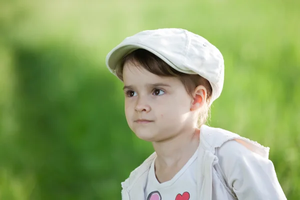 Girl on the meadow — Stock Photo, Image