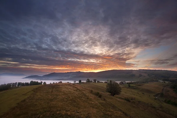 Majestueuze zonsondergang — Stockfoto