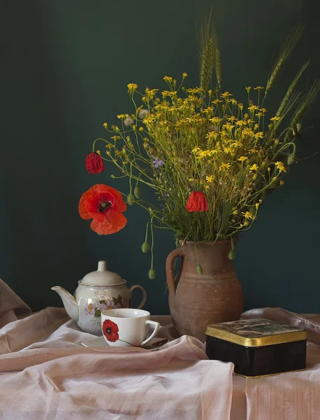 poppy ile natürmort