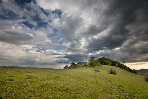 Paysage de montagnes majestueux — Photo