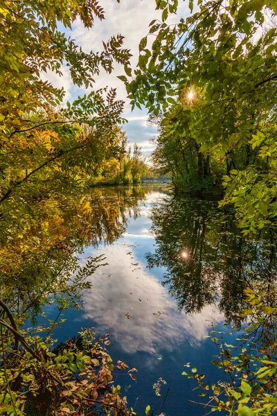 Paysage Automne Incroyable Petit Étang Dans Parc Automne Une Belle — Photo