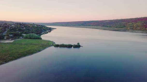 Vlucht Rivier Klein Dorp Herfst Moldavië Republiek Van Molovata Dorp — Stockvideo