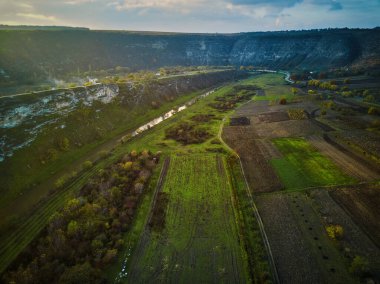 Moldova Cumhuriyeti'ndeki Eski Orhei Manastırı. Havadan görünüm