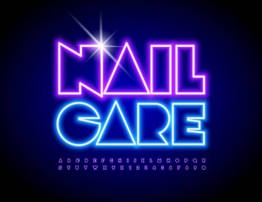 Parlak Nail Care posteri. Parlak soyut Yazı Tipi. Violet Neon Alfabe Harfleri ve Sayıları Ayarlandı
