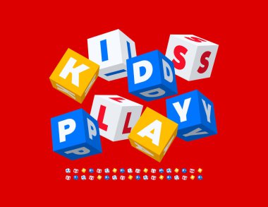 Çocuklar Renkli Kübik Yazı Tipiyle Oynuyor. Çocukça Bloklar Alfabe Harfleri ve Sayıları