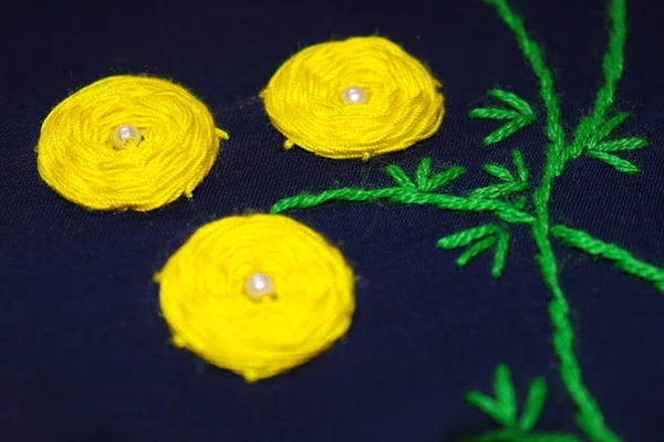Желтый Зеленый Цвет Шерстяной Ручной Работы Шитья Вышивки Круговой Рамкой — стоковое фото