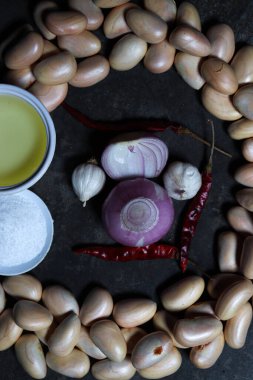 Lezzetli ve sağlıklı Jackfruit tohumları. Mutfakta pişirmek için baharat var.