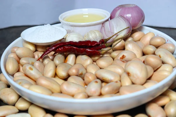 Lezzetli ve sağlıklı Jackfruit tohumları. Mutfakta pişirmek için baharat var.