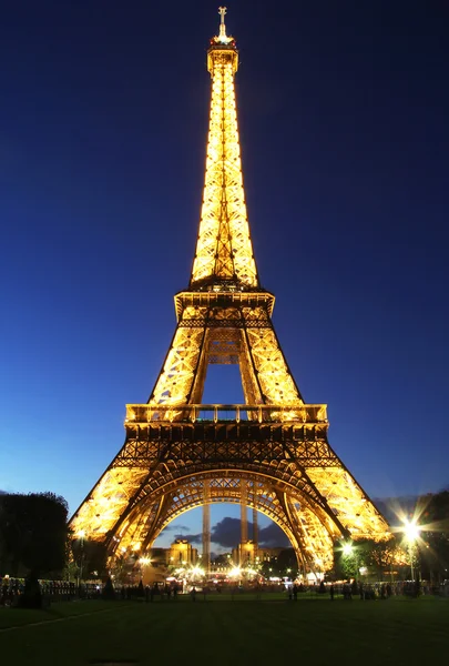 Torre Eiffel Crepúsculo — Fotografia de Stock