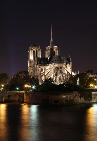 Notre dame noční scéna — Stock fotografie