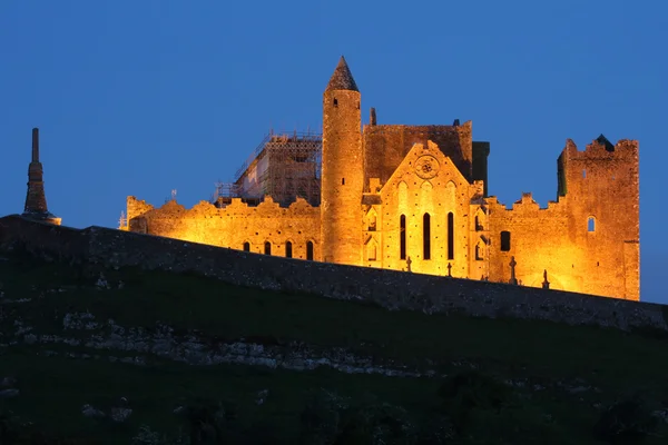 Cashel rock at night — Stock Photo, Image