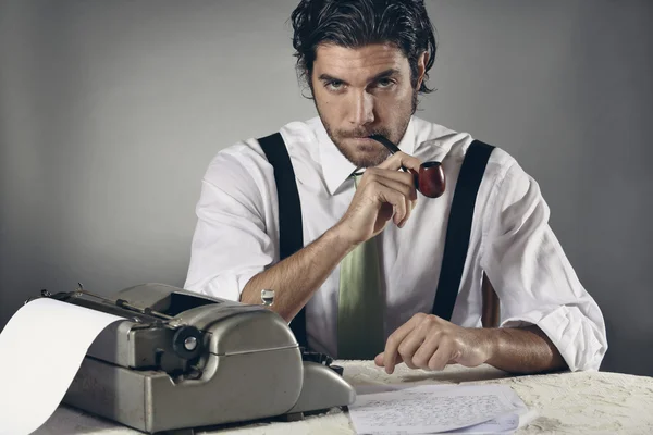 Retrato de un periodista guapo —  Fotos de Stock