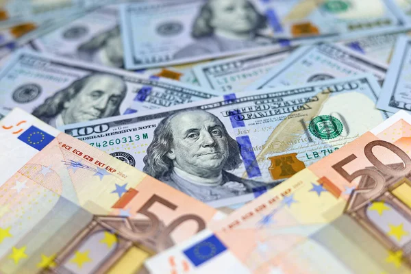 Банкноты Долларах Евро Концепция Обменного Курса Инвестиций Торговли Между Сша — стоковое фото