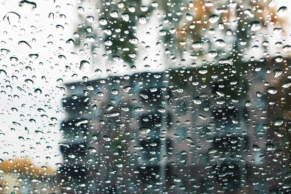 Gouttes Pluie Sur Verre Sur Fond Ville Automne — Photo