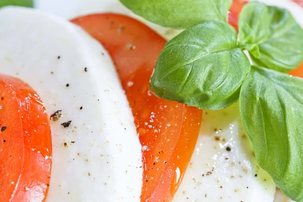 Classic caprese salad — Stock Photo, Image