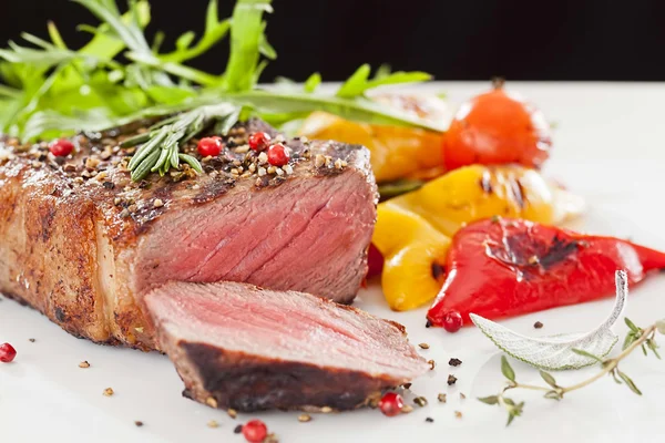 Delicious beef steak — Stock Photo, Image