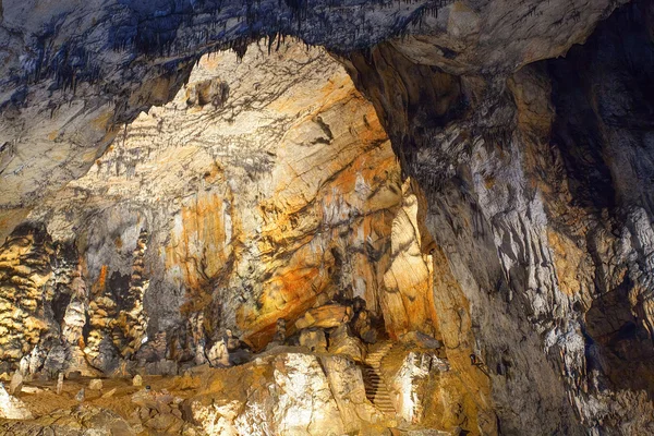 Stalactites in the cave — Stock Photo, Image